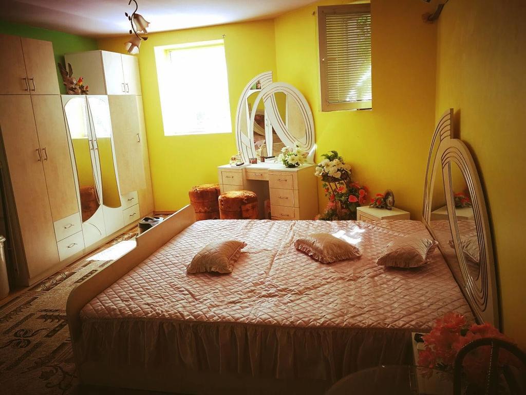 Two Bedroom Townhouse Mika Ruse Luaran gambar
